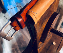 Laden Sie das Bild in den Galerie-Viewer, Gürtelriemen „The Giant“ Gürtel 6,5mm