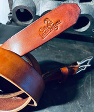 Laden Sie das Bild in den Galerie-Viewer, Gürtelriemen „The Giant“ Gürtel 6,5mm