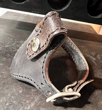 Laden Sie das Bild in den Galerie-Viewer, Schuhschutz / Gear Shifter Protector