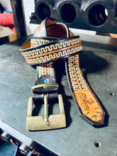 Laden Sie das Bild in den Galerie-Viewer, Exklusiver Gürtel !Einzelstück! Wellen Gürtel