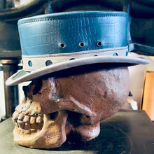 Laden Sie das Bild in den Galerie-Viewer, Zylinder Hut !EINZELSTÜCK!  &quot;BLUE STYLE&quot;