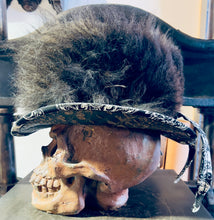 Laden Sie das Bild in den Galerie-Viewer, Zylinder Hut !EINZELSTÜCK! &quot;WILDER WATZ&quot;