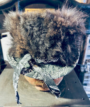 Laden Sie das Bild in den Galerie-Viewer, Zylinder Hut !EINZELSTÜCK! &quot;WILDER WATZ&quot;