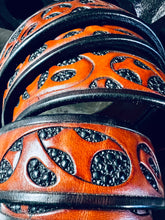 Laden Sie das Bild in den Galerie-Viewer, Exklusiver Gürtel !Einzelstück! Organic Bullenleder Gürtel