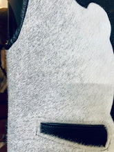 Laden Sie das Bild in den Galerie-Viewer, Lederweste !Einzelstück! &quot;Fellweste&quot;