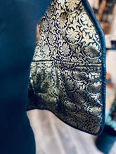 Laden Sie das Bild in den Galerie-Viewer, Lederweste !Einzelstück! &quot;Poseidon Tribal&quot; Wasserbüffel