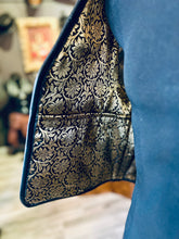 Laden Sie das Bild in den Galerie-Viewer, Lederweste !Einzelstück! &quot;Poseidon Tribal&quot; Wasserbüffel