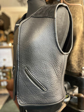 Laden Sie das Bild in den Galerie-Viewer, Lederweste !Einzelstück! &quot;High closed&quot;