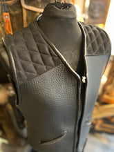 Laden Sie das Bild in den Galerie-Viewer, Lederweste !Einzelstück! &quot;High closed&quot;
