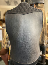 Laden Sie das Bild in den Galerie-Viewer, Lederweste !Einzelstück! &quot;High closed&quot;