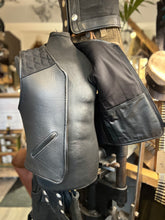 Laden Sie das Bild in den Galerie-Viewer, Lederweste !Einzelstück! &quot;High closed&quot;