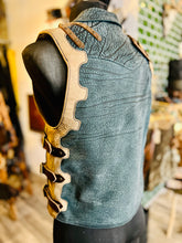 Laden Sie das Bild in den Galerie-Viewer, Lederweste !Einzelstück! &quot;Die Besondere&quot;